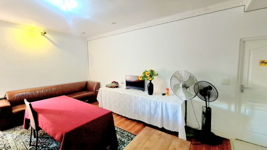 6 Bedroom Property for Sale in Crawford Western Cape